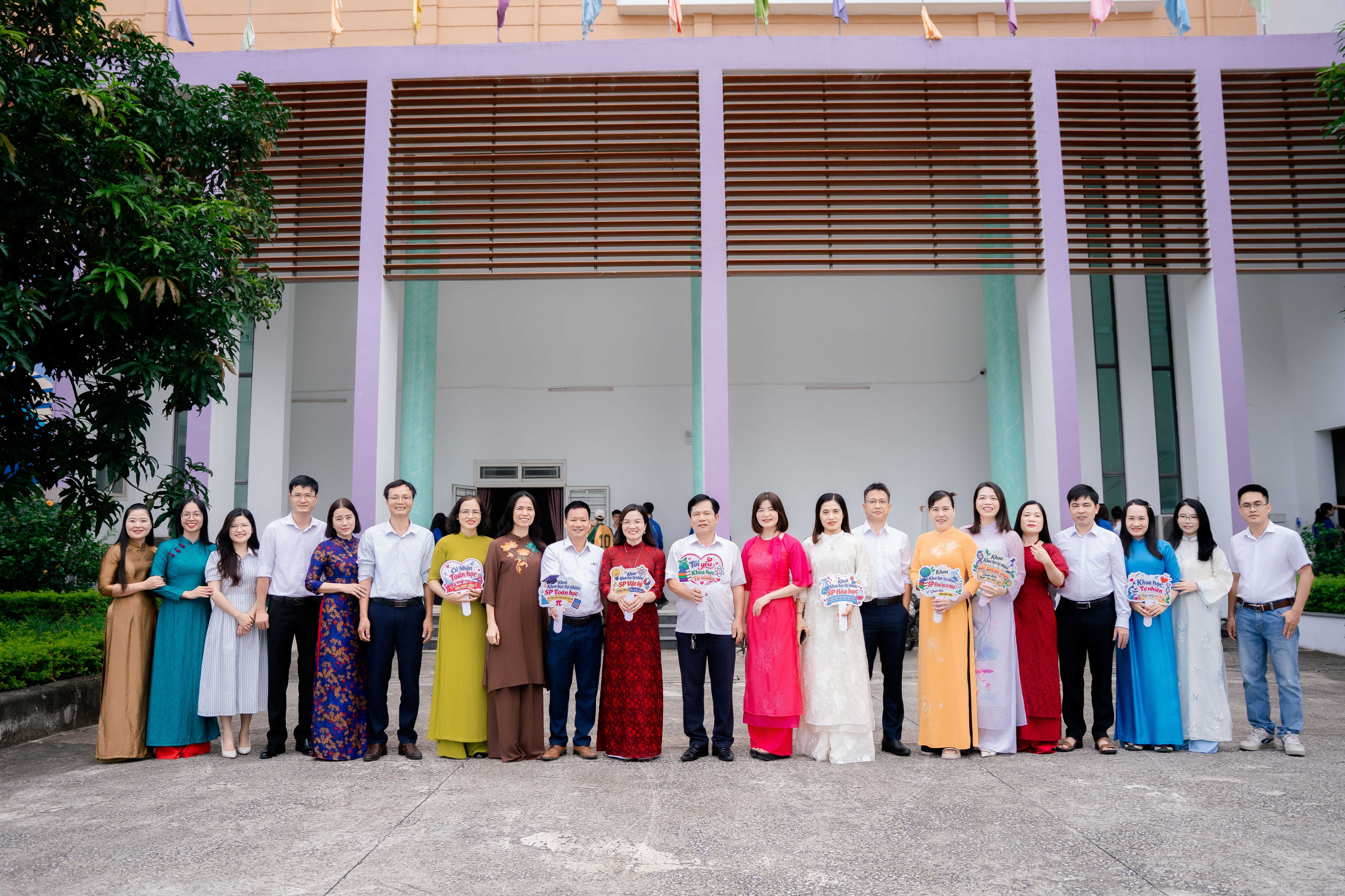 KHOA KHOA HỌC TỰ NHIÊN CHÀO TÂN SINH VIÊN K29